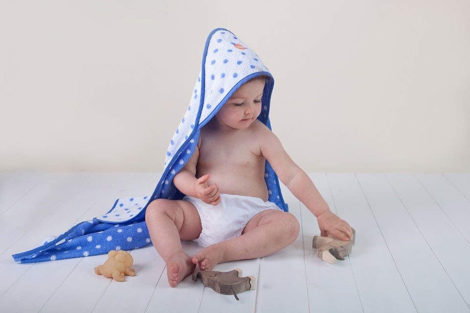 Baby Bath Gift Bundle - Towel & Toy - Ocean Blue