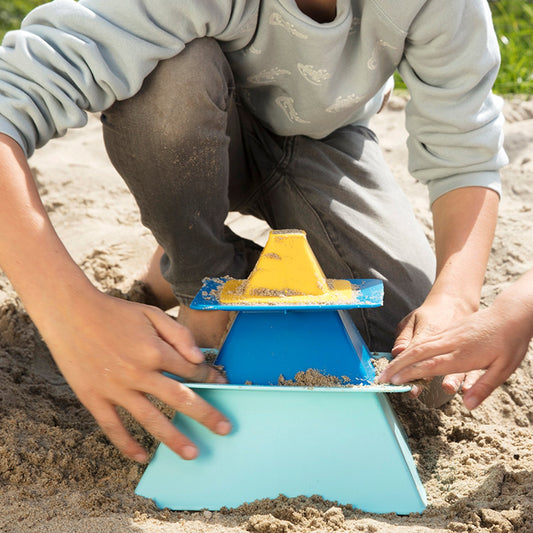 Stackable Sand Pyramid Maker